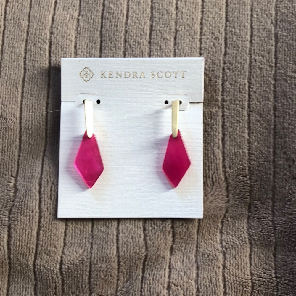 Kendra Scott Gianna earrings
